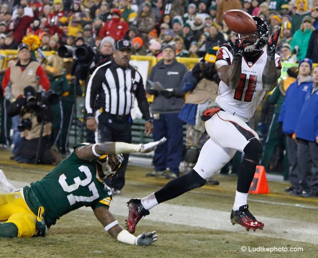 Falcons Packers Football